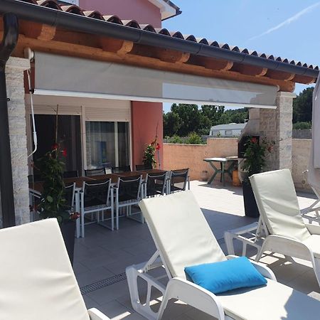Holiday Home Nikol Пула Екстер'єр фото