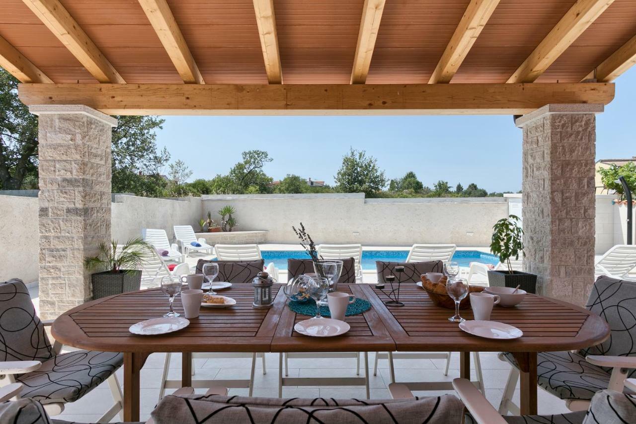 Holiday Home Nikol Пула Екстер'єр фото