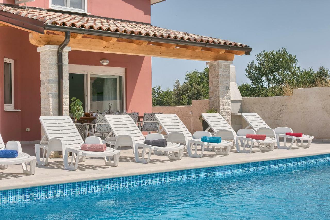 Holiday Home Nikol Пула Екстер'єр фото