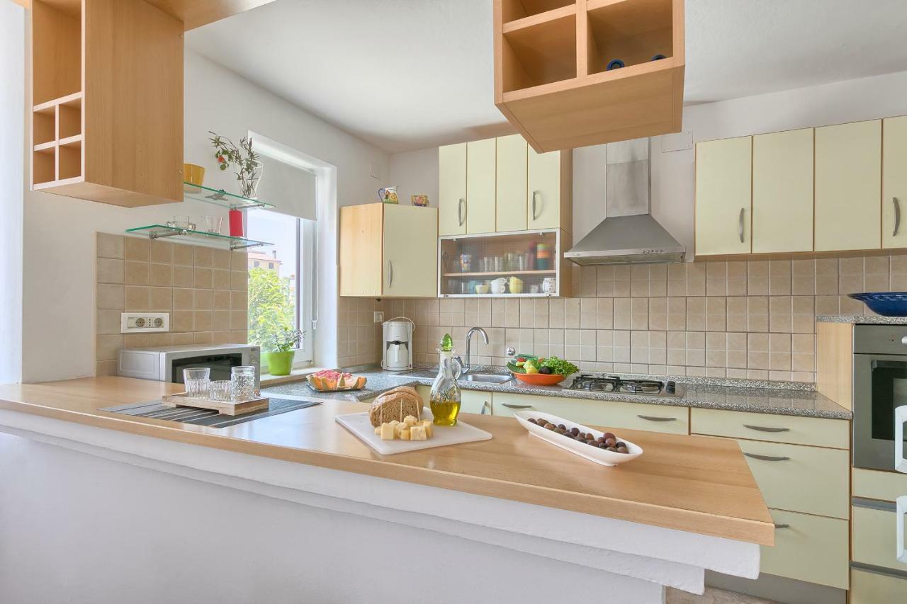 Holiday Home Nikol Пула Екстер'єр фото