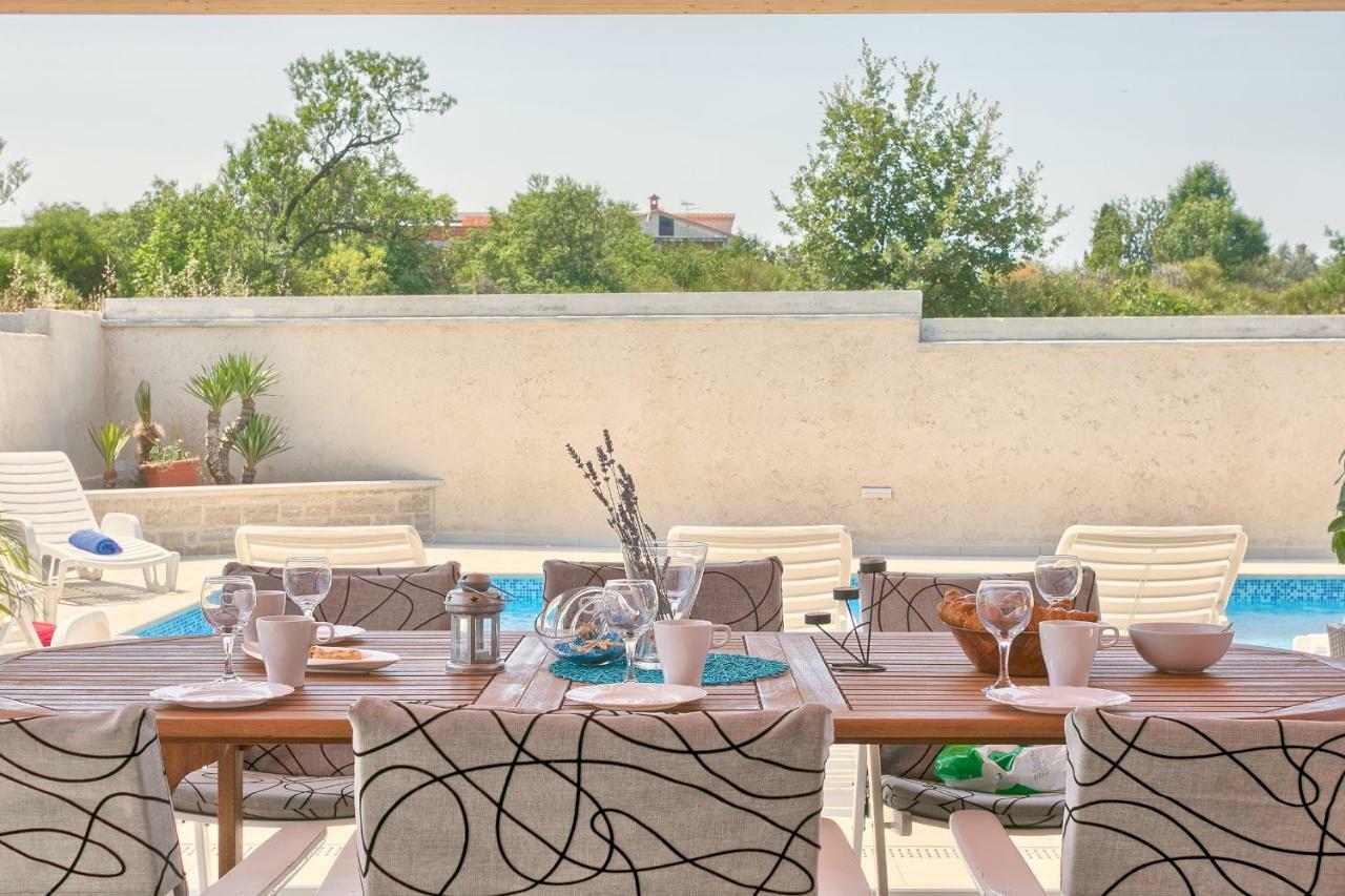 Holiday Home Nikol Пула Екстер'єр фото
